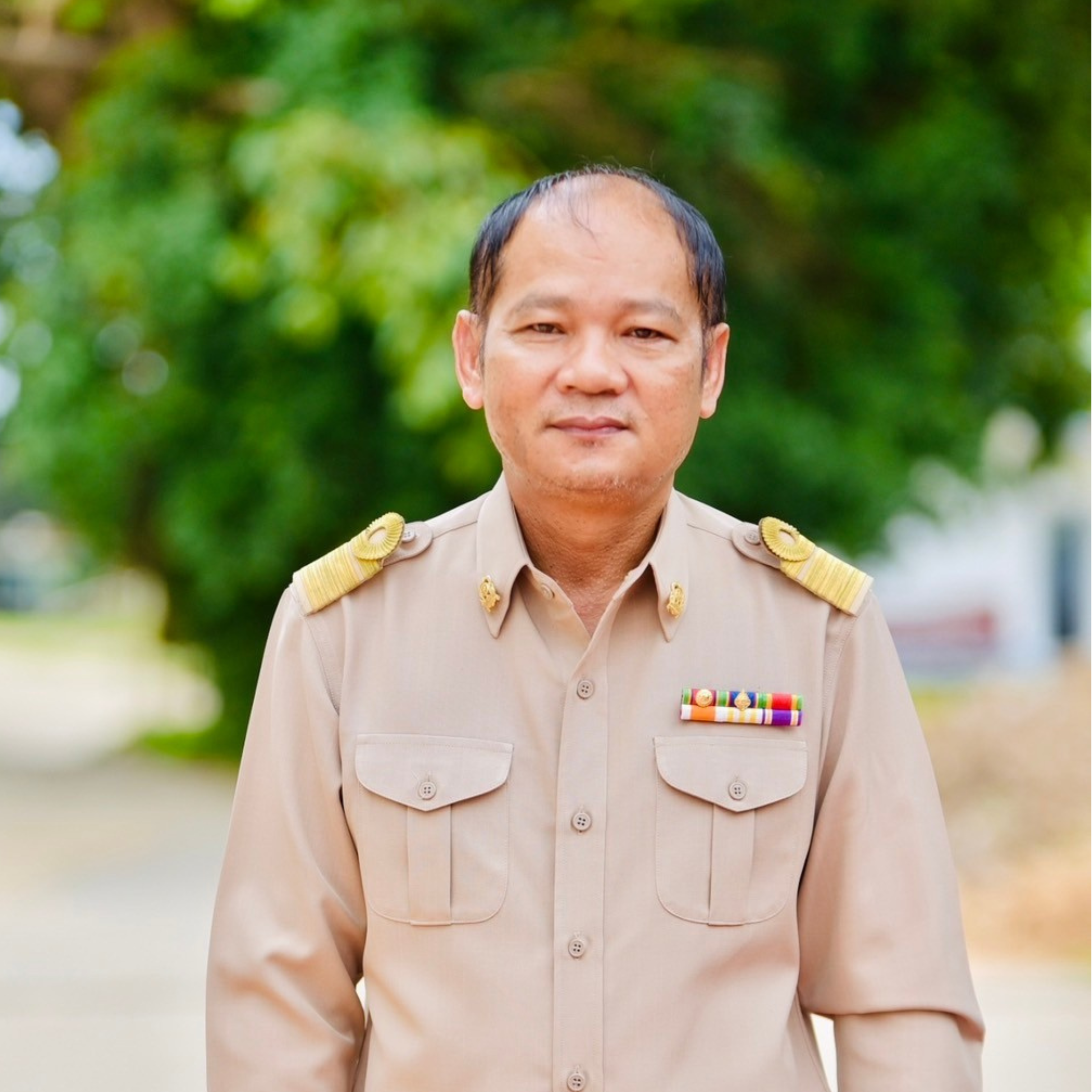 นายจันทรชัย เกษรชื่น