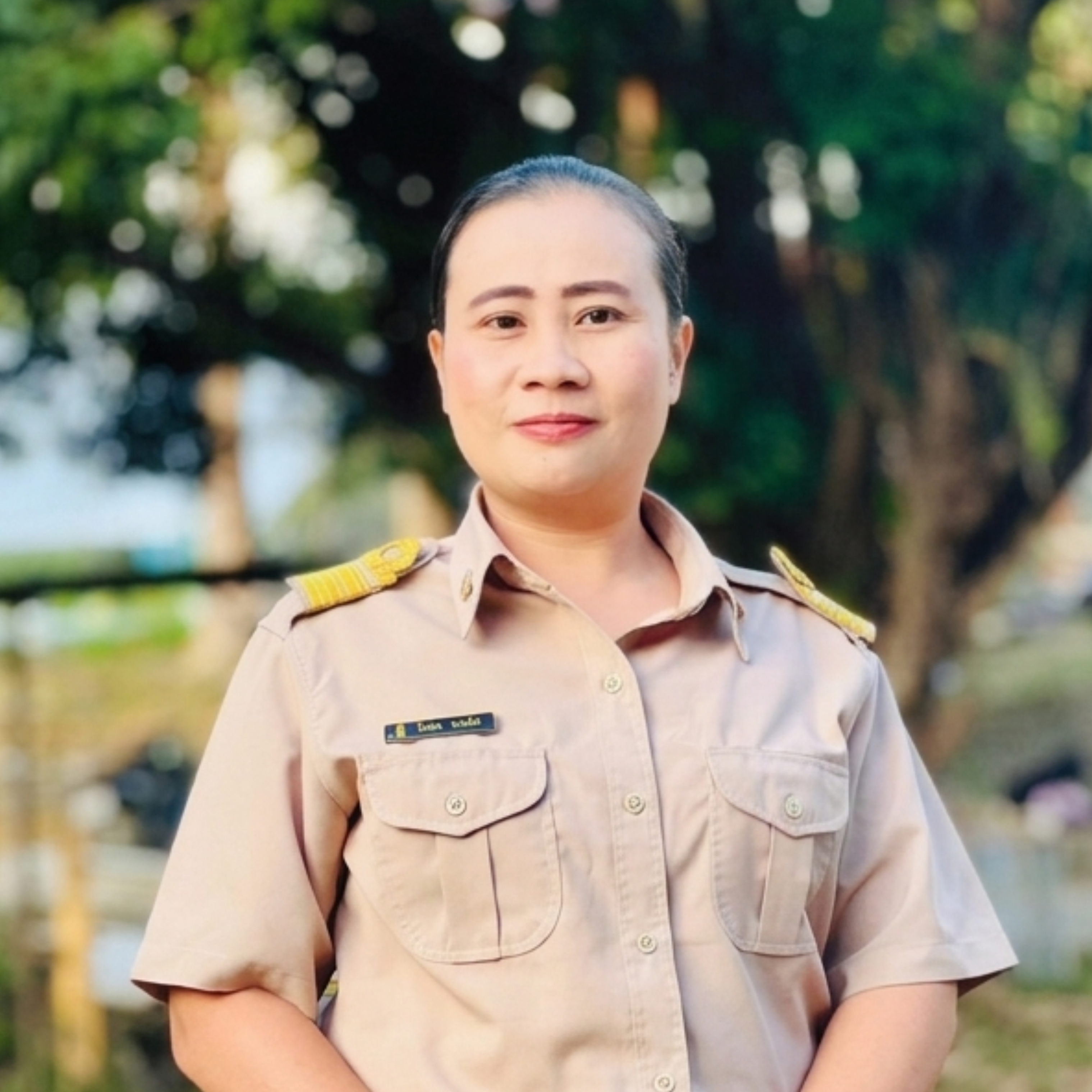 นางนิ่มนภา อินทร์กอง