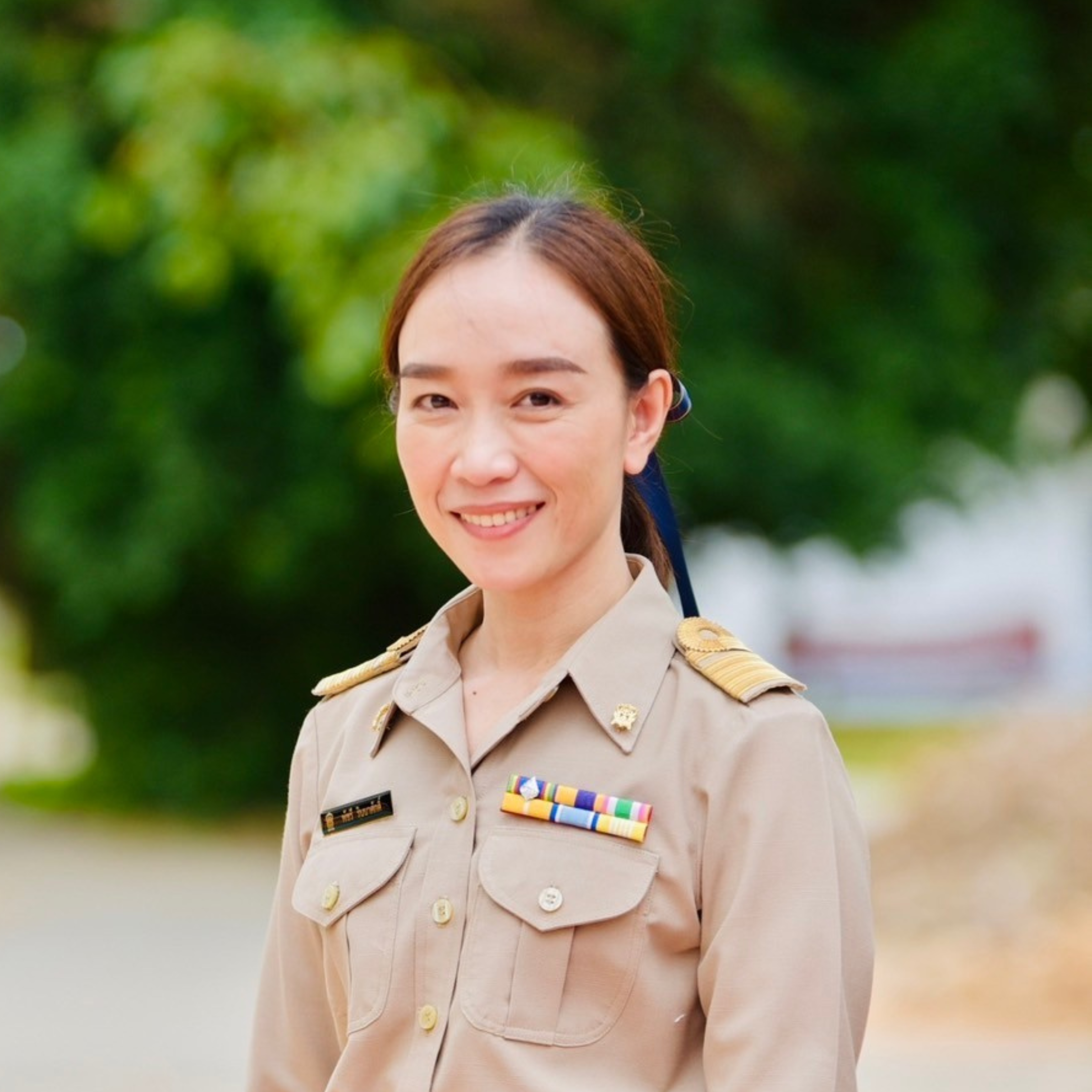 นางภัสส์วรีณ์ ธีร์ธาดาทรัพย์