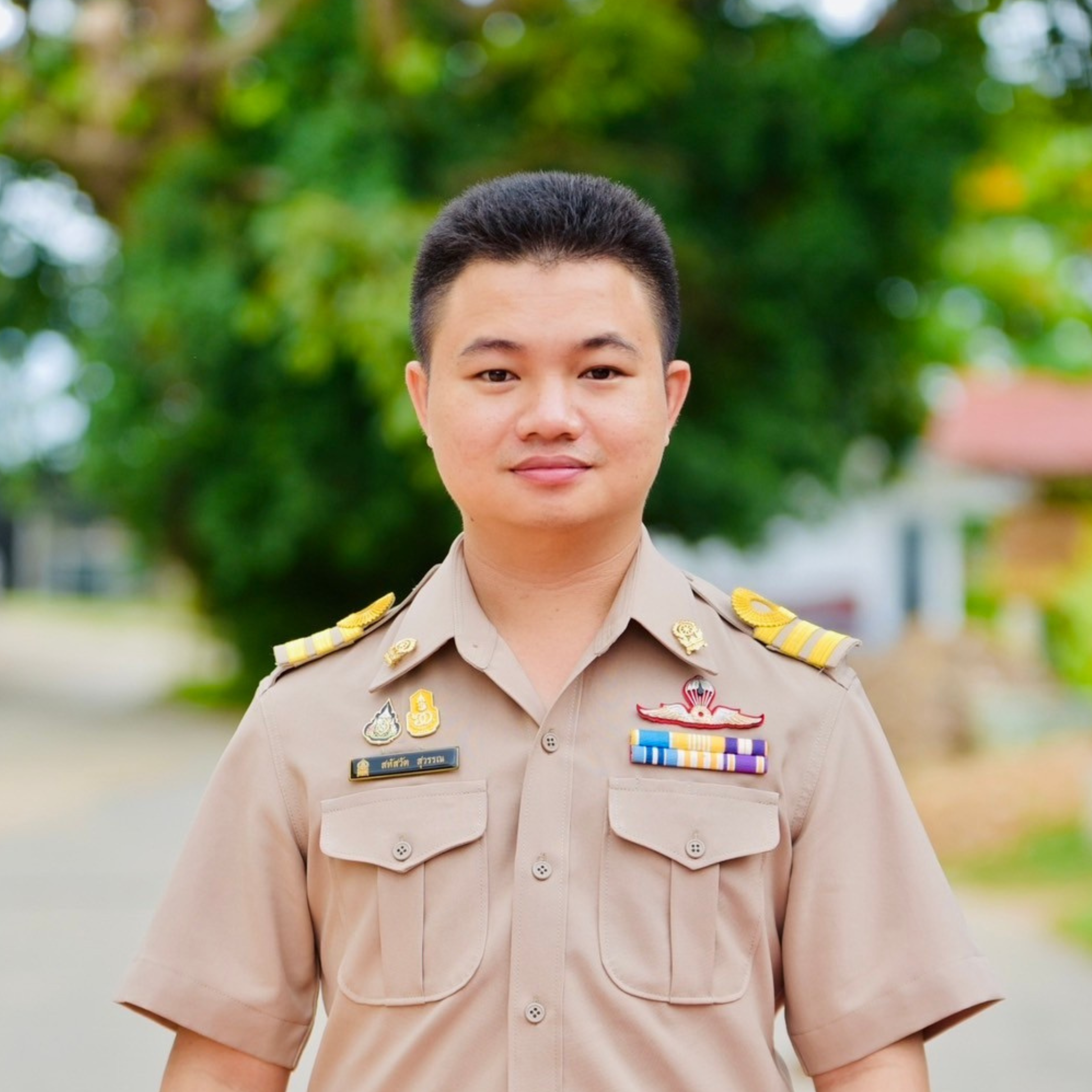 นายสหัสวัต สุวรรณ