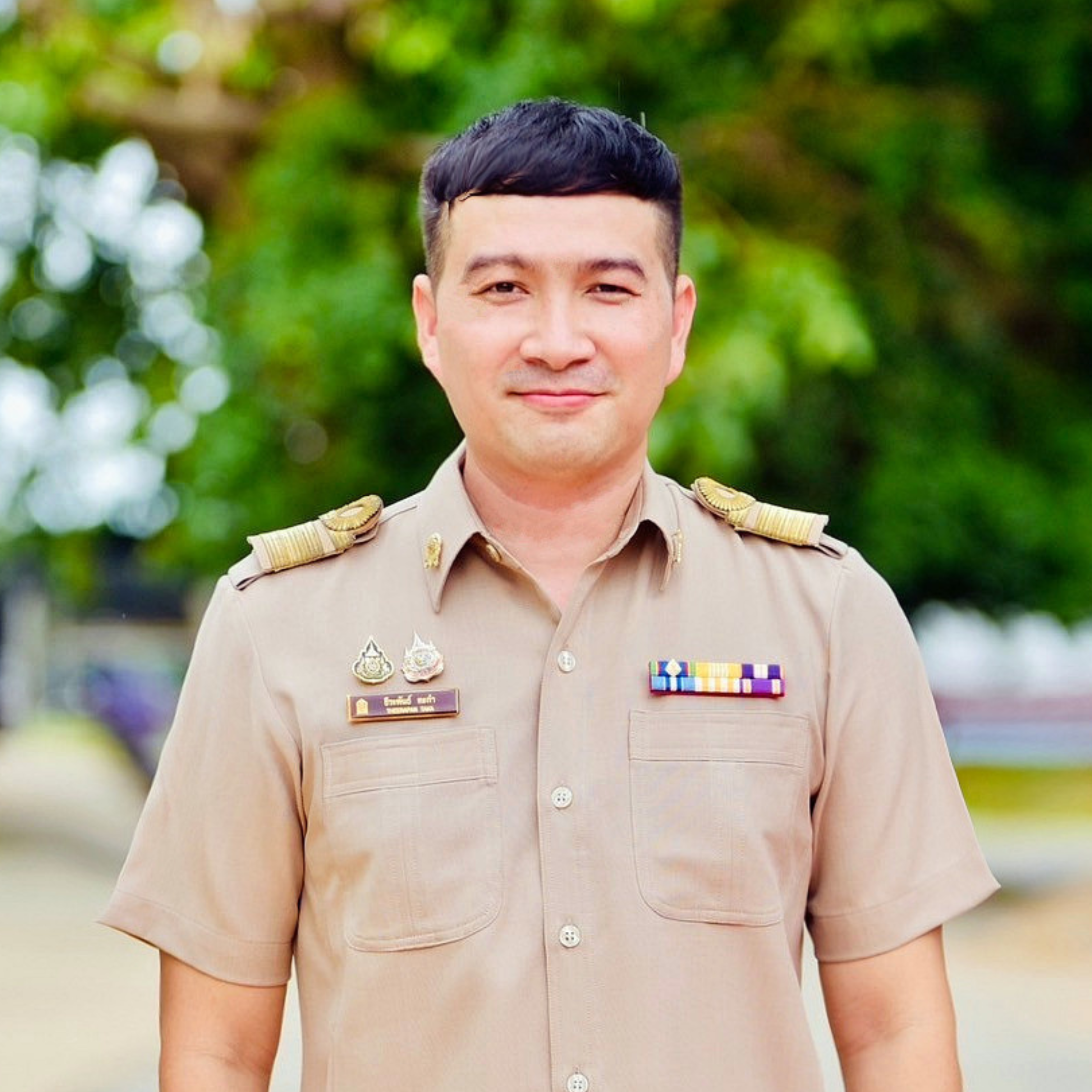นายธีระพันธ์ ทะก๋า